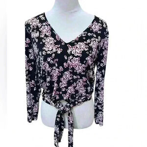 Banana Republic Black and Pink Floral Top Shirt Women’s XS Front Tie V Neck NEW